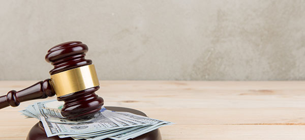 Quebec law provides for compensatory and punitive damages in civil lawsuits.